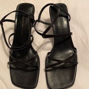 Strappy bandolino black sandals size 6 M